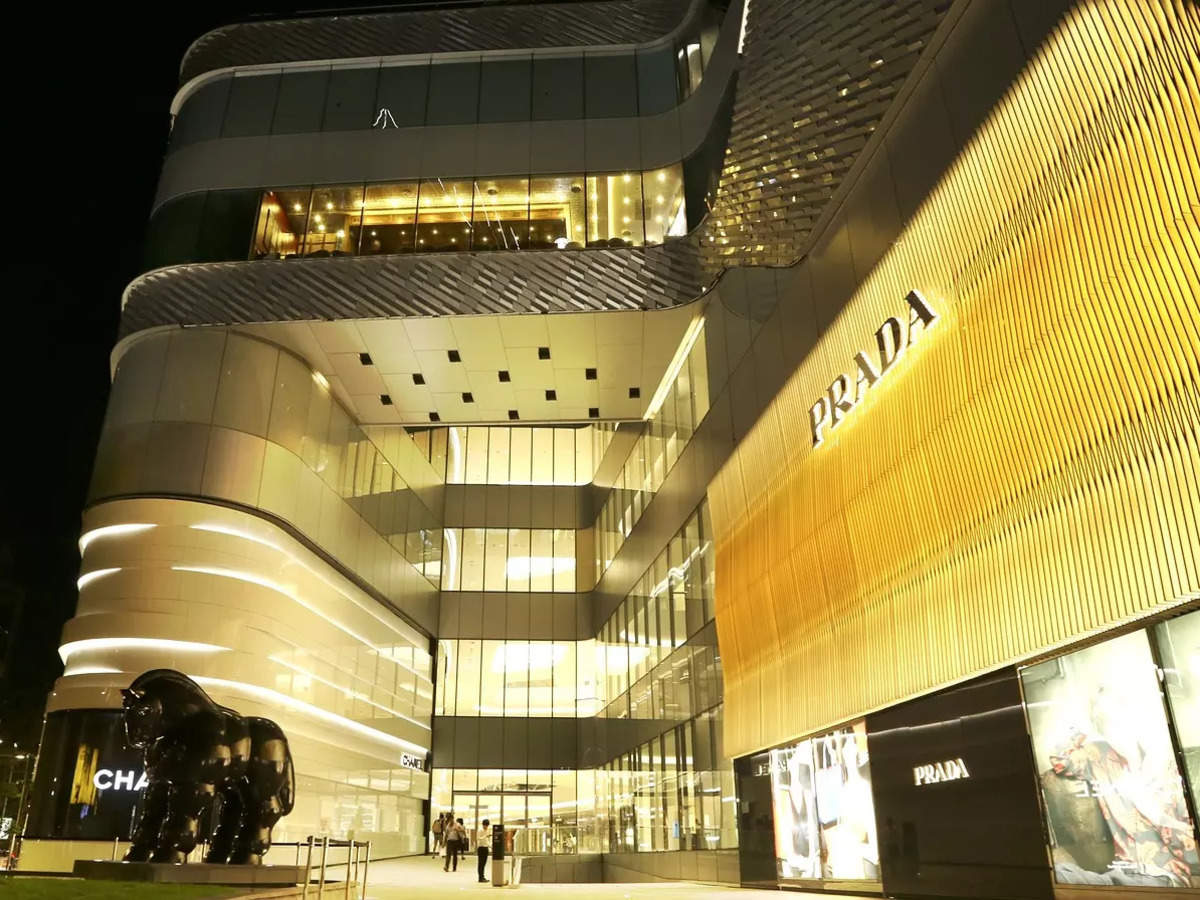 Navigating JIO World Plaza: Valentino, YSL, Dior And Other High-End Brands  At India's Largest Luxury Mall