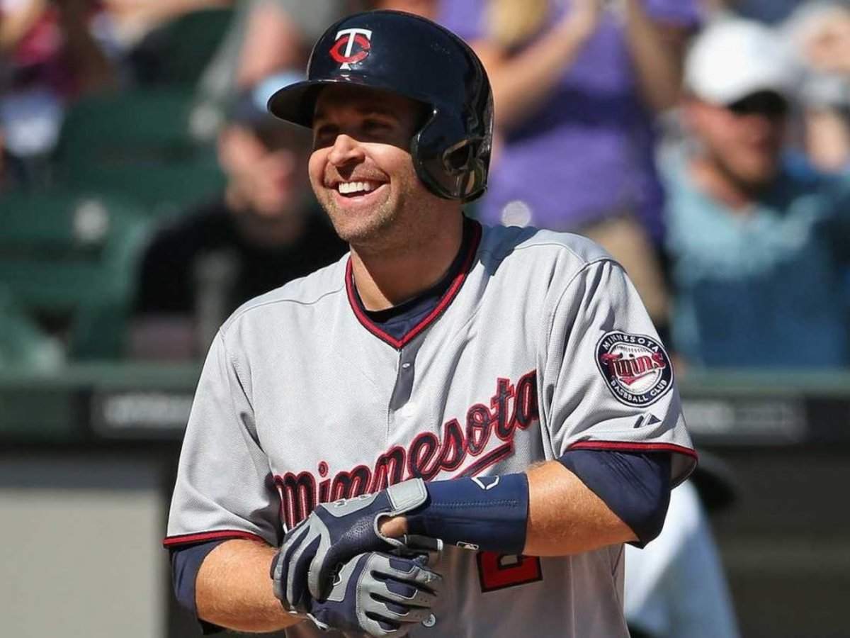 Brian Dozier <3 #20 on the Twins!