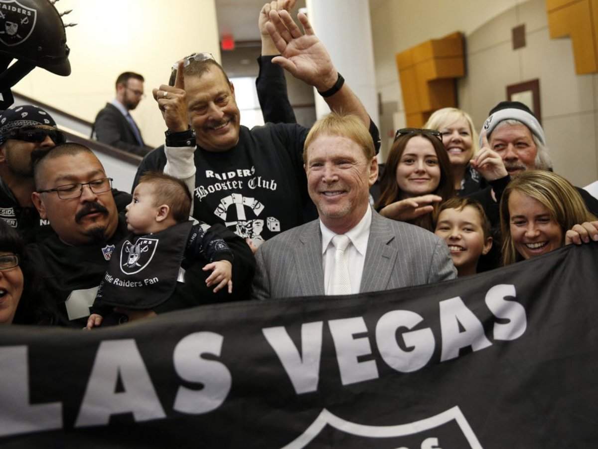 Different From Most NFL Owners, Raiders' Down-to-Earth Davis Makes Mark In Las  Vegas - LVSportsBiz