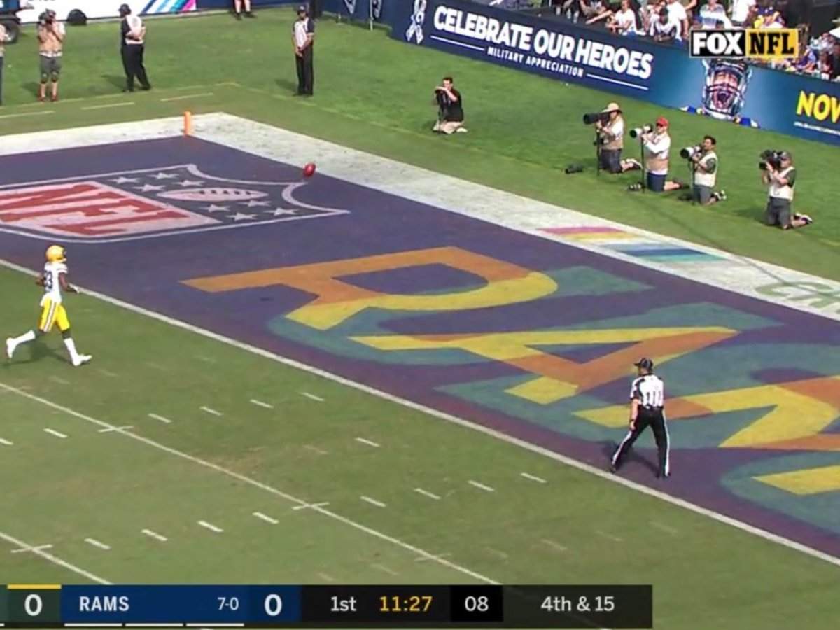 Rams vs. Packers game has USC, Pac-12 logos painted on Coliseum field 