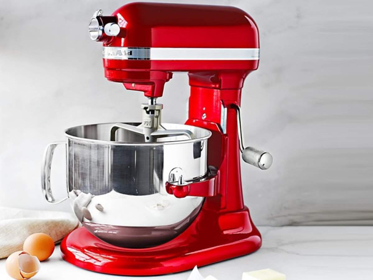 KitchenAid's Popular Stand Mixer Is 30% Off at Williams Sonoma Right Now