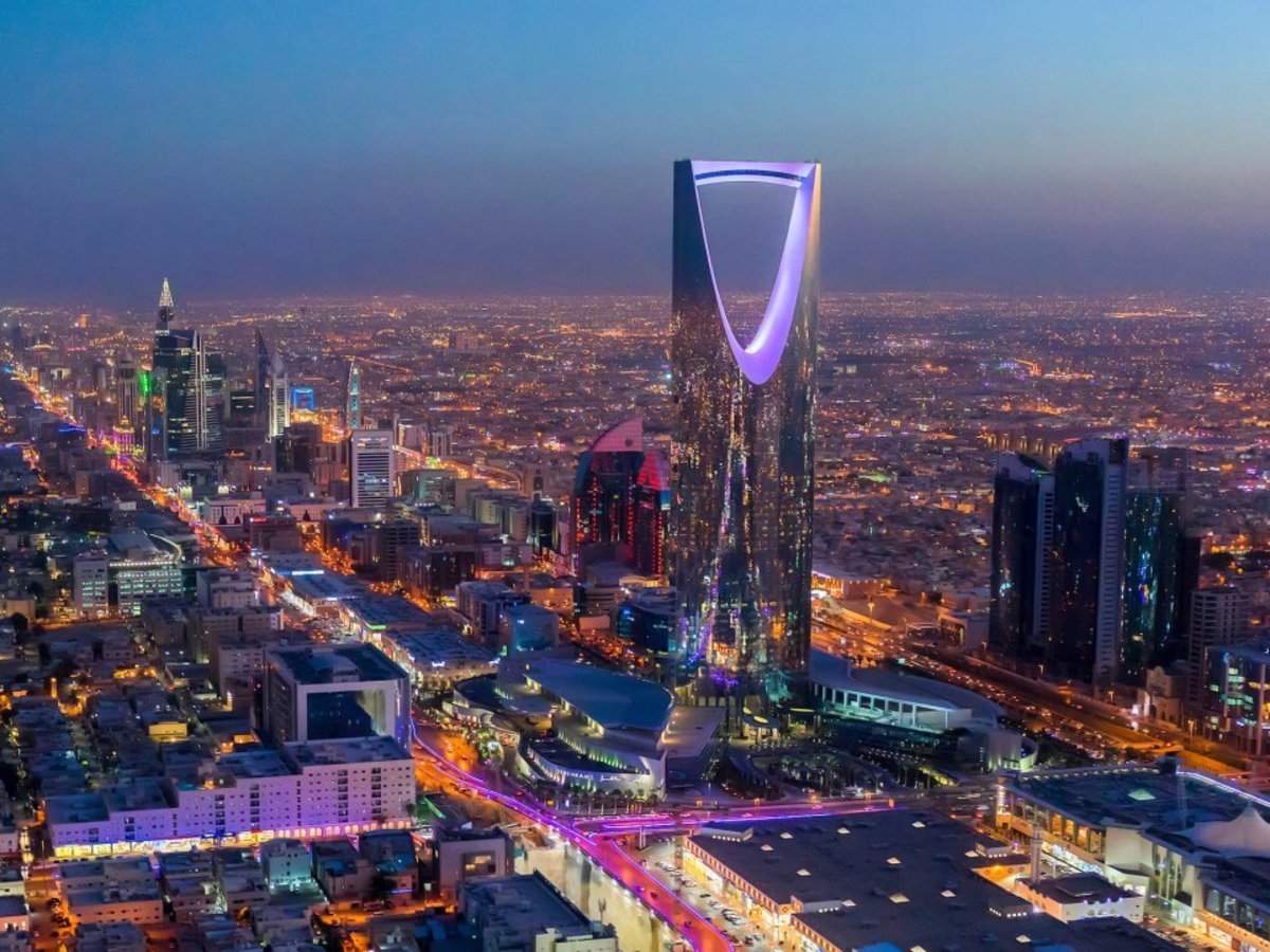 Saudi Crown Prince's $500 Billion 'Smart City' Faces Major Setbacks