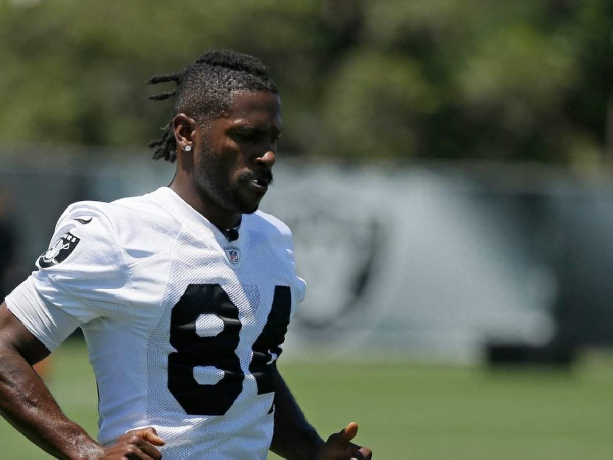 NFL: Schutt explained why it stopped making Antonio Brown's helmet