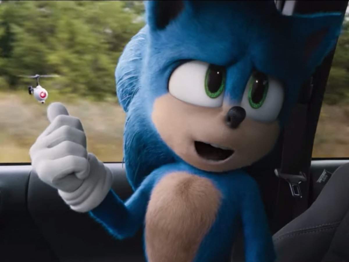 After A Loud Clear Backlash Sonic The Hedgehog Got A Major Redesign For His Upcoming Film Here S How He Looks Now Business Insider India - roblox sonic pulse how to get chest triangle