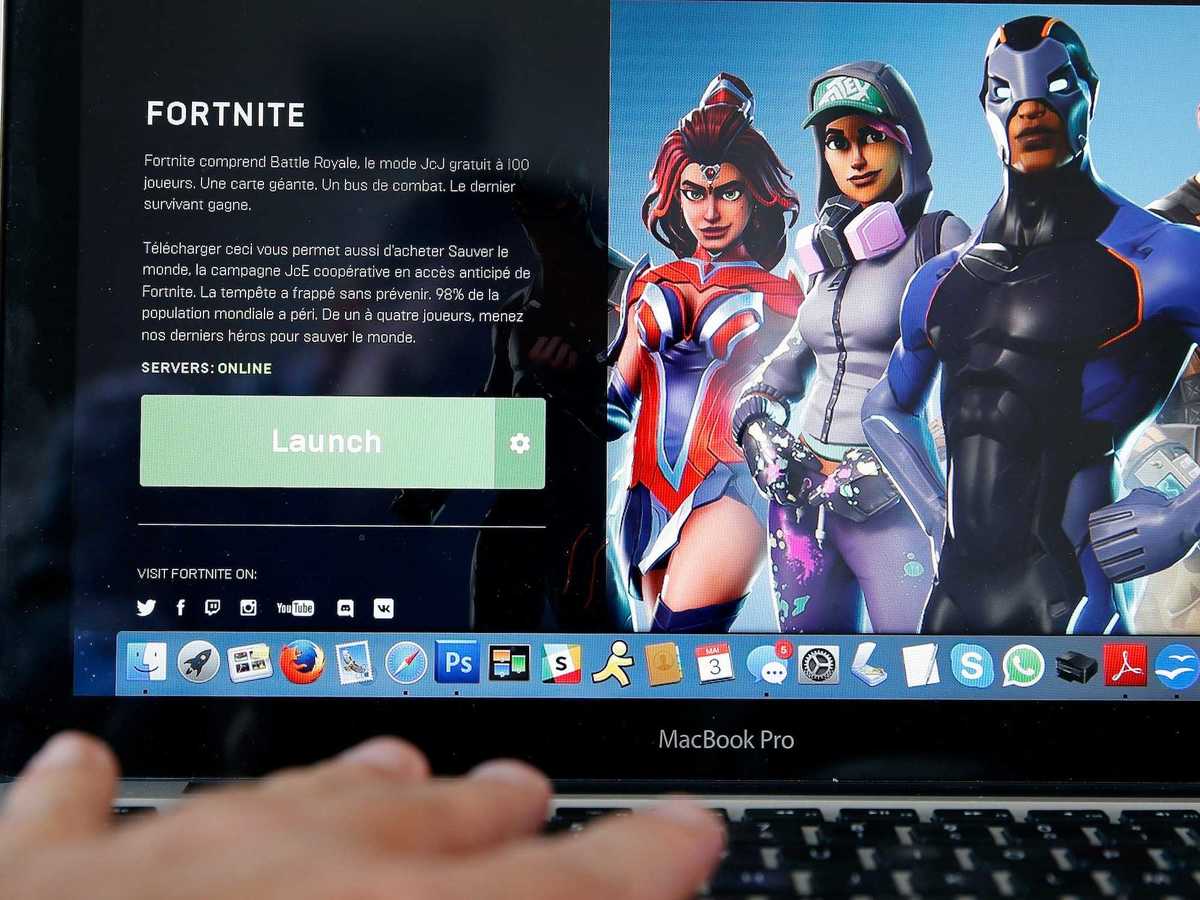 You can't gift games on the Epic Games Store, as you can only buy