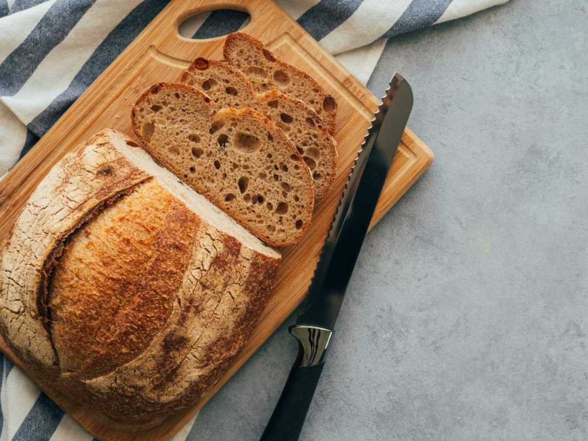 Say Goodbye to Moldy Bread with This Viral Storage Hack – LifeSavvy