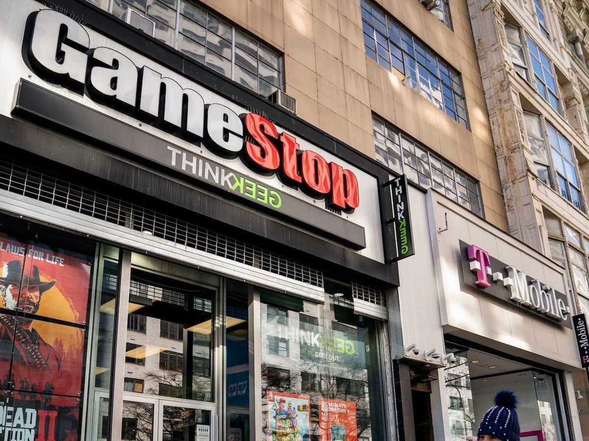 Wall Street Bets The Reddit Forum That Coordinated The Massive Surge In Gamestop S Stock Is Defiant Even As The Price Crashes Business Insider India