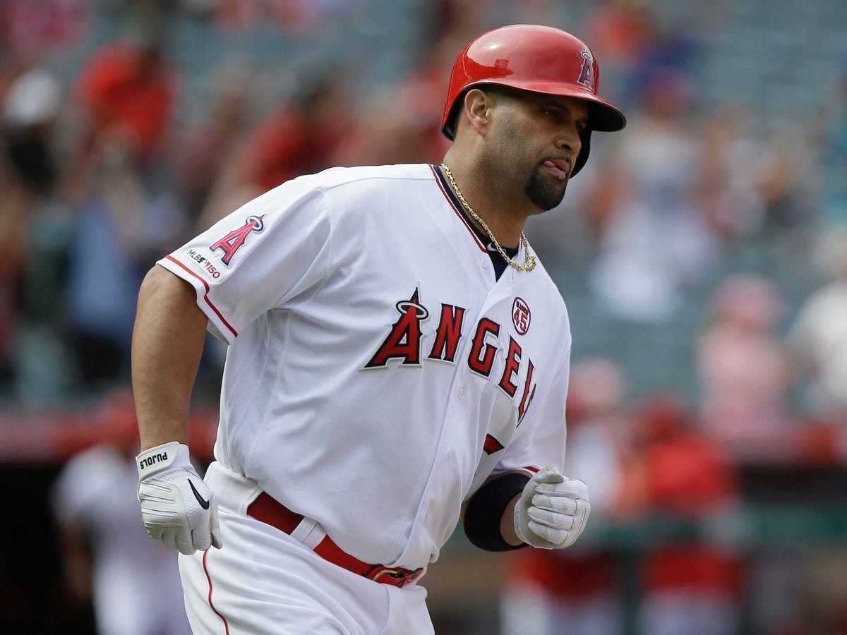 Albert Pujols - Bio, Birthday, Age, Video