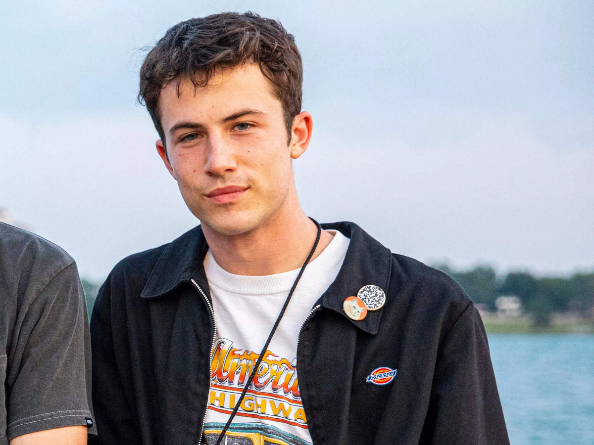 Scream' star Dylan Minnette responds to people 'demolishing' him for  'underdressing' on the red carpet