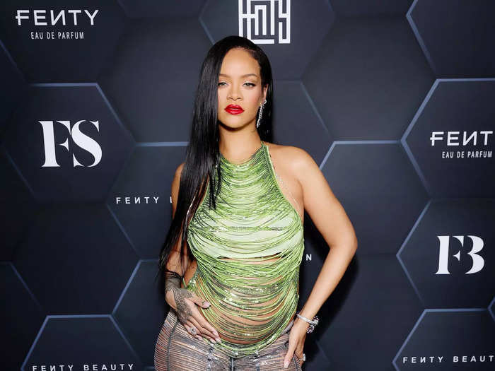 8 Of The Most Daring Maternity Looks Rihanna Has Worn Throughout Her