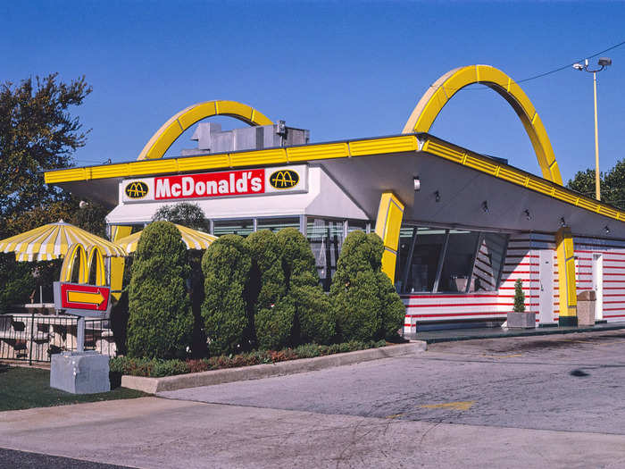 Photos show what it was like to eat at McDonald's in the 1980s ...