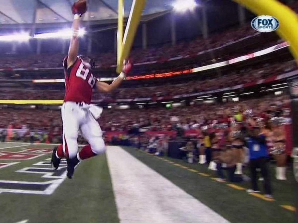 Was This The Final Time We Will Ever See Tony Gonzalez Dunk A Football?