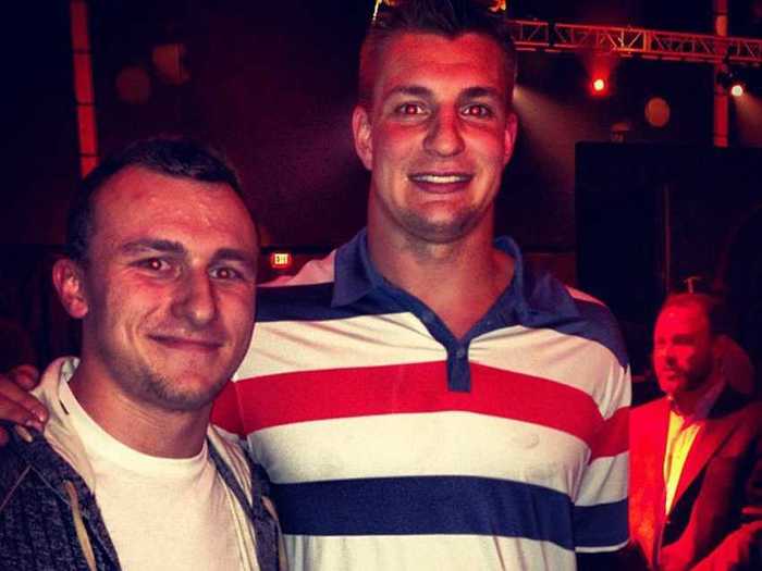 Johnny Manziel wore Tim Tebow jersey at Texas fraternity party