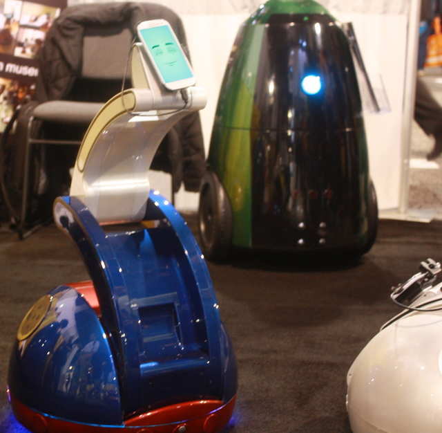 R.Bot makes personal assistant robots that connect to smartphones and ...