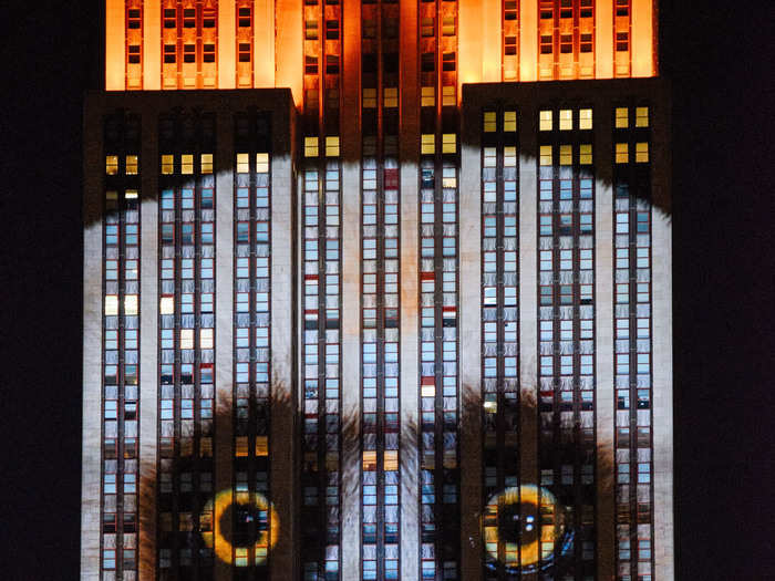 Empire State Building on X: We just revealed a brand new window display in  our 5th Ave lobby to honor the Lunar New Year & Year of the Monkey!   / X