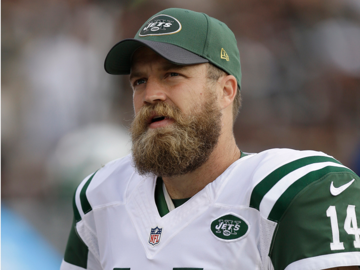 The Jets are still in a standoff with Ryan Fitzpatrick and it s getting intense Business Insider India