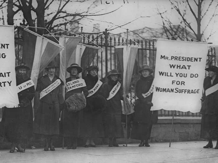 17 photos that chronicle America's iconic history of activism ...