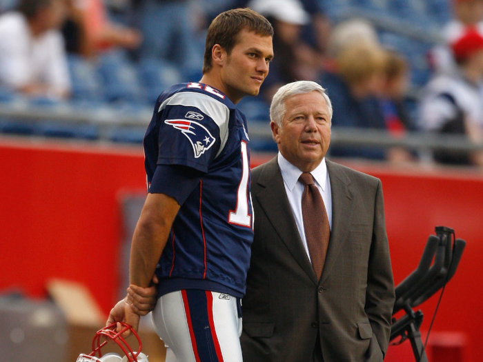 Jon Bon Jovi (L), New England Patriots Owner Robert Kraft, and