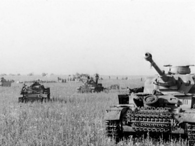 Here's How 10 Of The Largest And Most Important Tank Battles In History ...