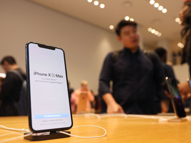 The new iPhone XS Max and Galaxy Note 9 are among the biggest, best ...