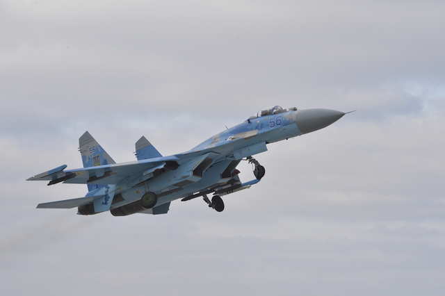 What we know about the Su-27, the Ukrainian fighter jet that recently ...