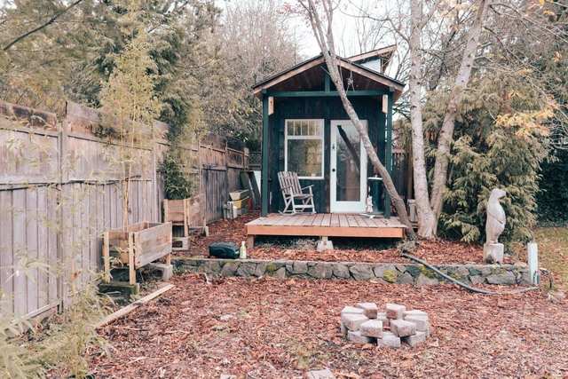 A Canadian Photographer Who Built His 104 Square Foot Tiny House