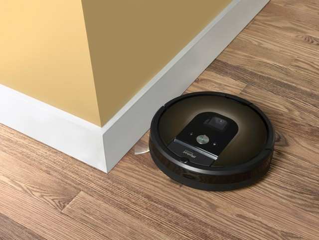 Self-charging robot vacuums | Business Insider India