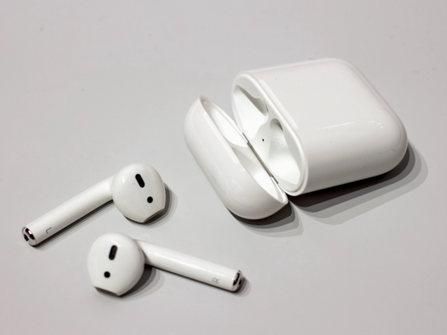 Samsung has introduced new $130 earbuds to take on Apple's popular ...