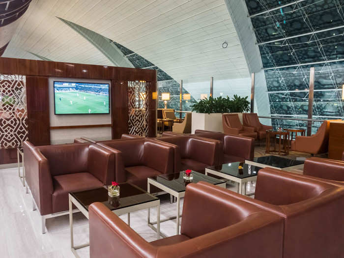 Emirates boasts enhanced Business Class lounge after $11 million