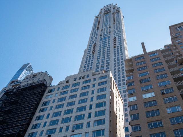 Jeff Bezos Is Reportedly Looking To Drop 60 Million On An Nyc Apartment But He Already Owns 4