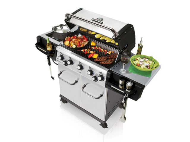 The Best Gas And Charcoal Hybrid Grill | Business Insider India