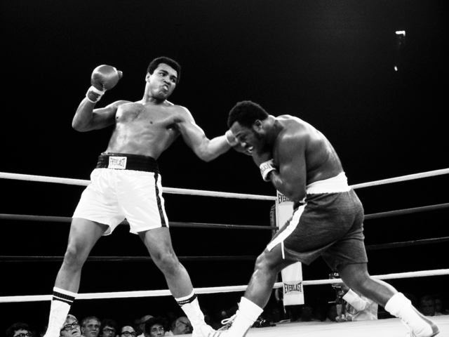 1975: Muhammad Ali beats Joe Frazier in a second rematch in 