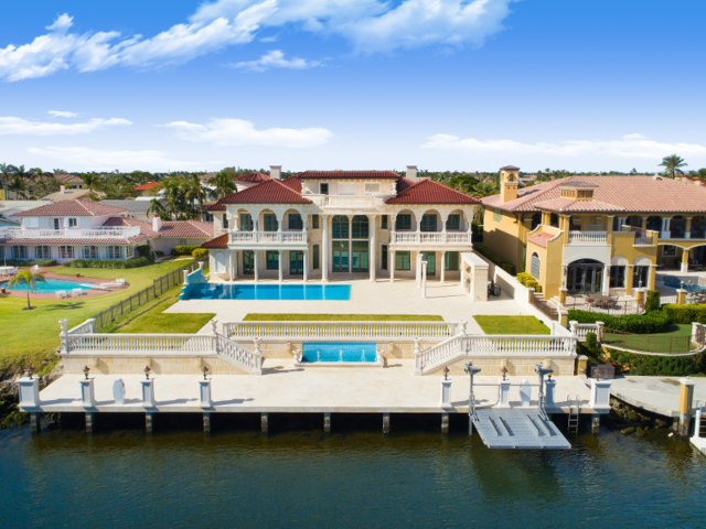 A Florida Mansion Designed To Look Like The Former Home Of The Romanov Tsars Just Hit The Market For 13 5 Million Here S A Look Inside Fort Lauderdale S Golden Palace Business Insider India