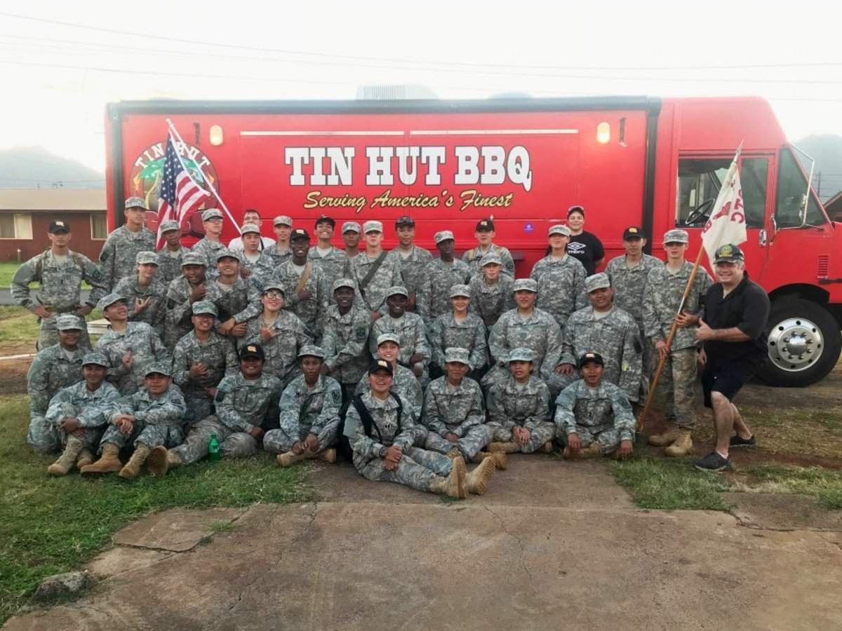 A Hawaii Entrepreneur Pivoted From Counter Terrorism To Award Winning Barbecue Here S How He Uses Facebook To Grow His Team Of Veterans Business Insider India