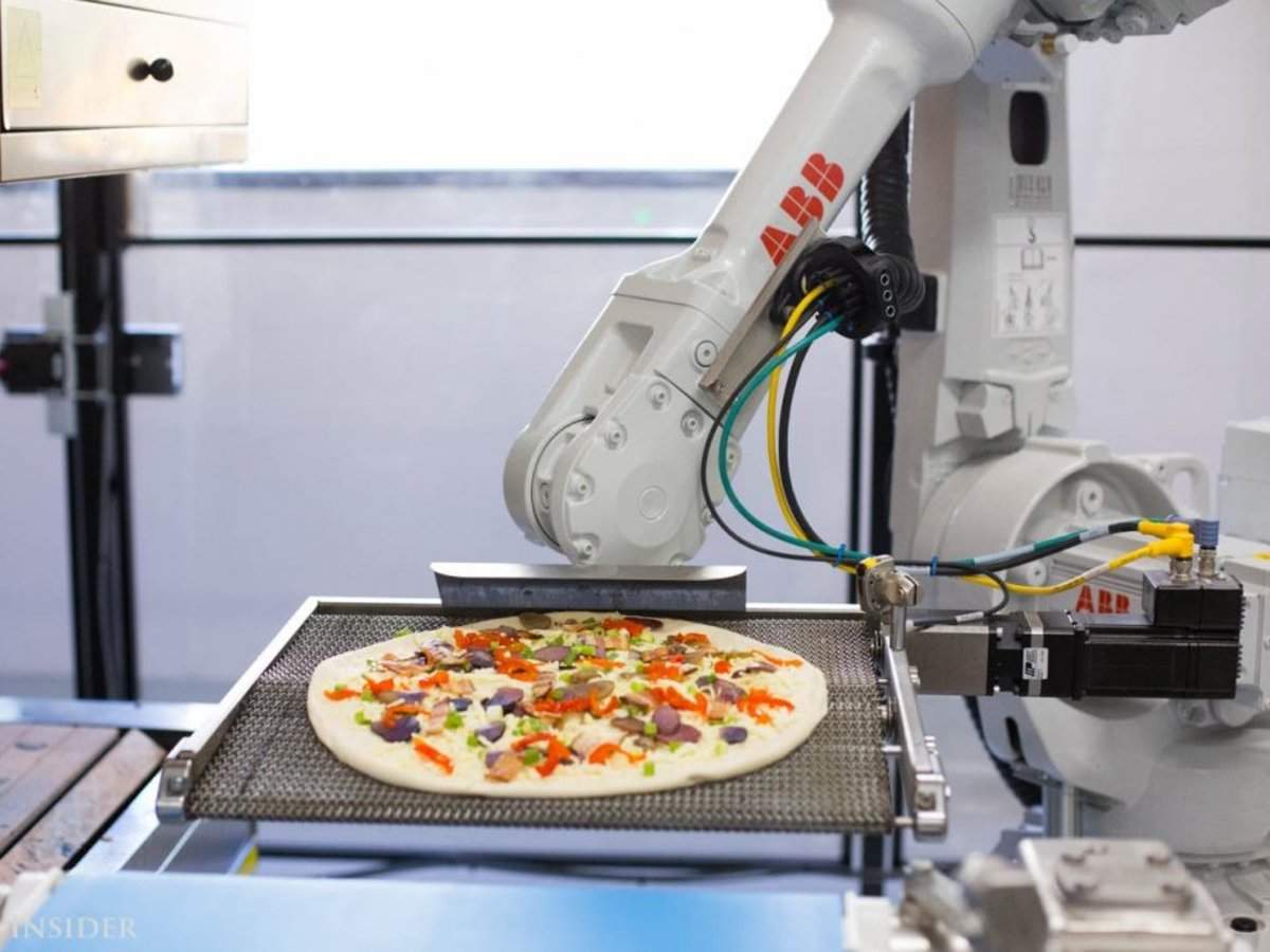 Zume, the robotic pizza maker that SoftBank valued at $1 billion, has ...