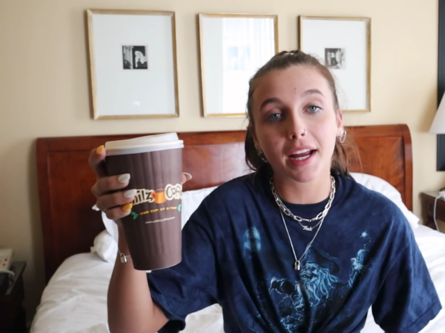 The Life And Rise Of Emma Chamberlain The 18 Year Old Youtuber Who Has Become One Of Gen Z S Most Beloved Celebrities Businessinsider India