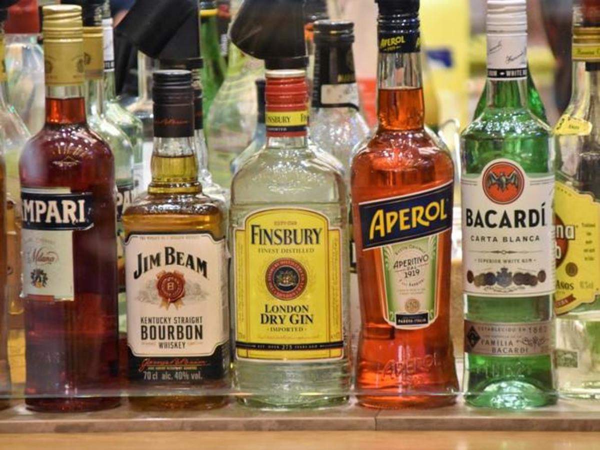 indian customs alcohol allowance