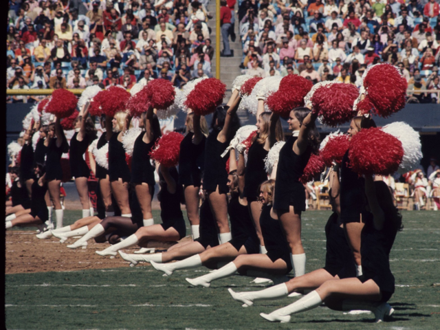 The NFL's 10 Best Cheerleading Squads 2013