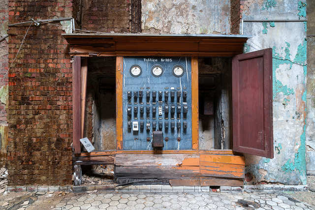 Hauntingly Beautiful Photos Of An Abandoned Power Plant In Poland That S Been Empty For Over Years Businessinsider India