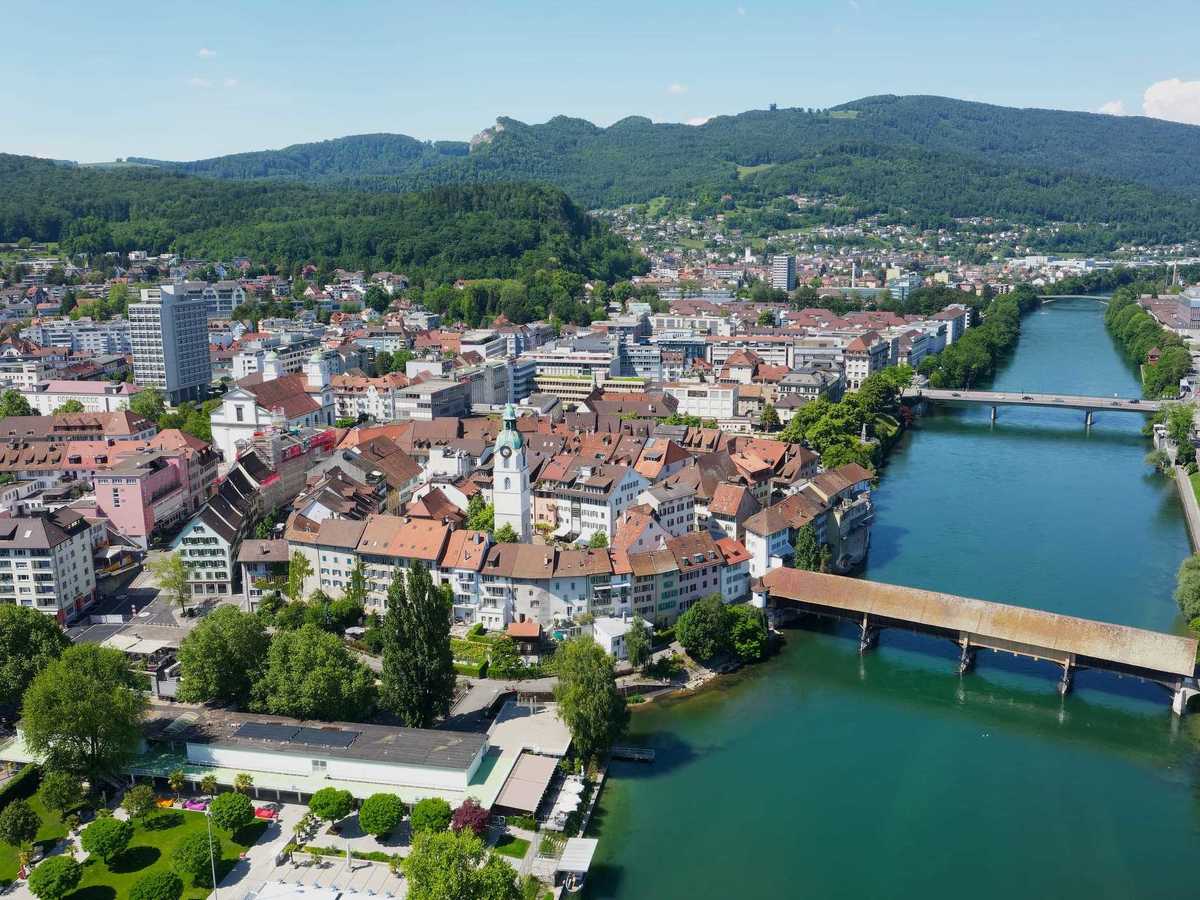 A Swiss Town Was Covered In Chocolate Snow After An Error At A Lindt Factory Business Insider India