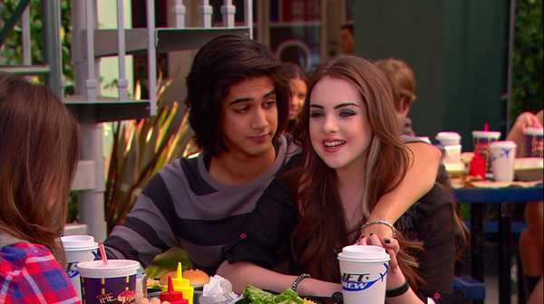 Avan Jogia congratulated his on-screen 'Victorious' girlfriend ...