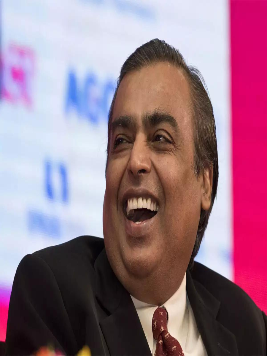 gautam-adani-is-making-money-faster-than-mukesh-ambani-business