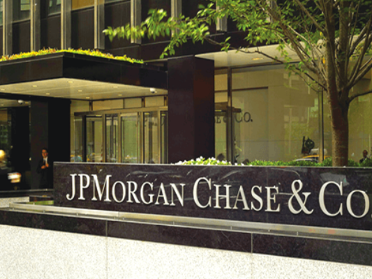 Jp Morgan Chase Co Is Offering Internships Across Various Profiles In India Business Insider India