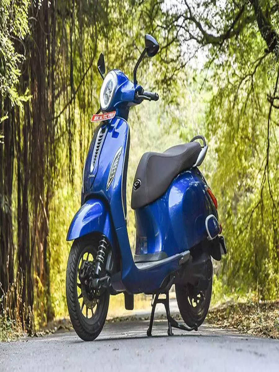 Bajaj Chetak is now available in 20 cities — Checkout price, features ...